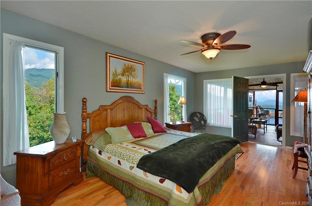 Lloyds Mountian Ridge - Residential