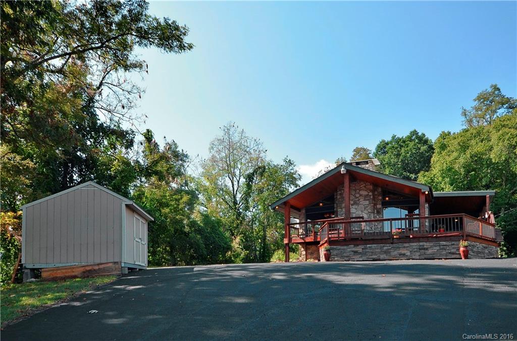 Lloyds Mountian Ridge - Residential