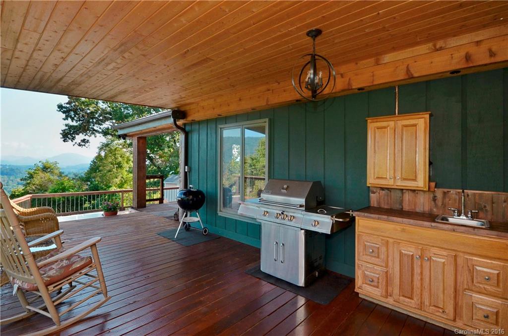 Lloyds Mountian Ridge - Residential