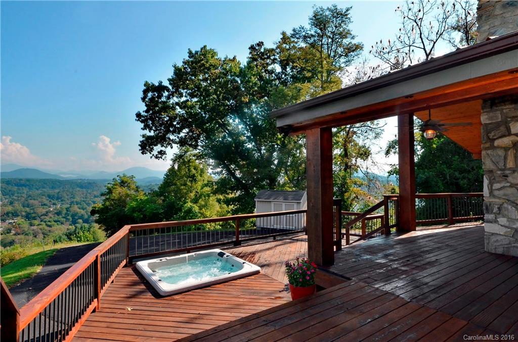 Lloyds Mountian Ridge - Residential