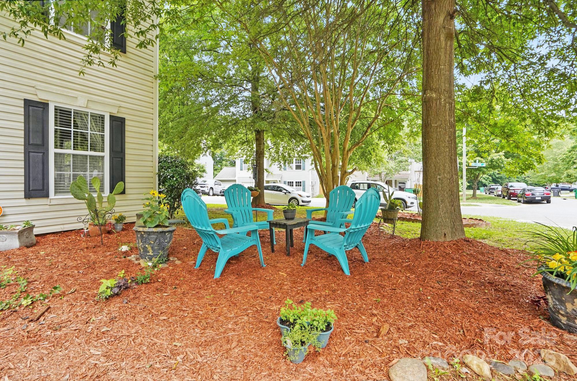 1332 Waterlily Lane