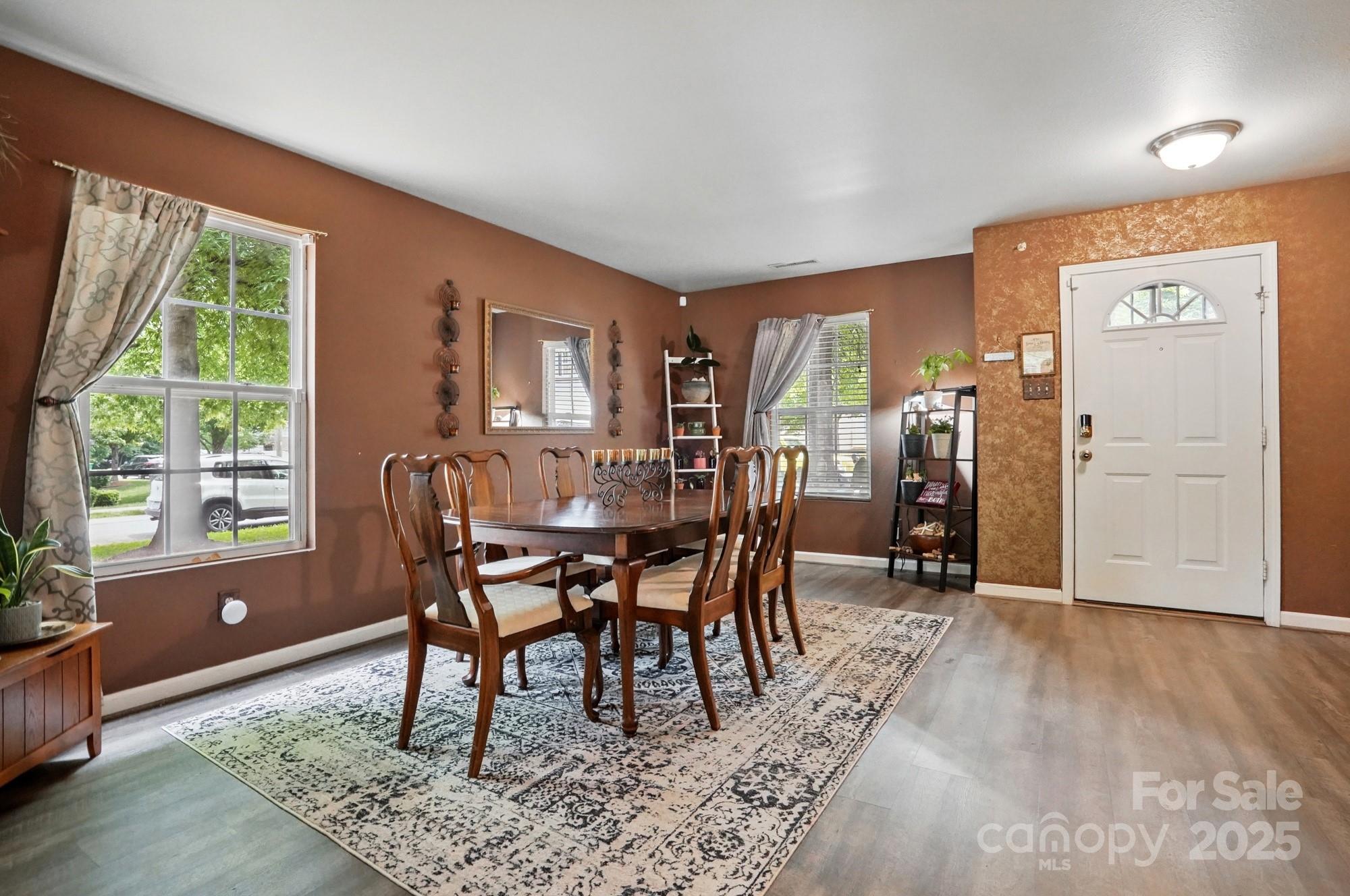 1332 Waterlily Lane