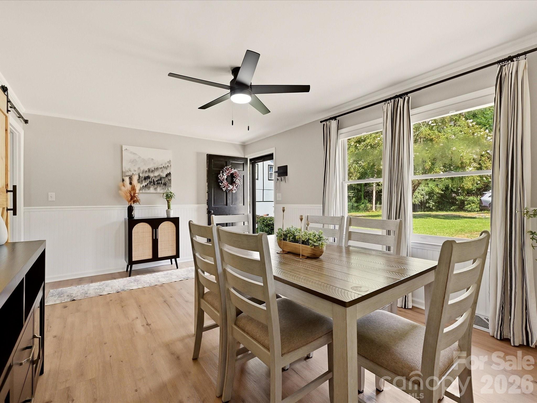 513 Paradise Circle