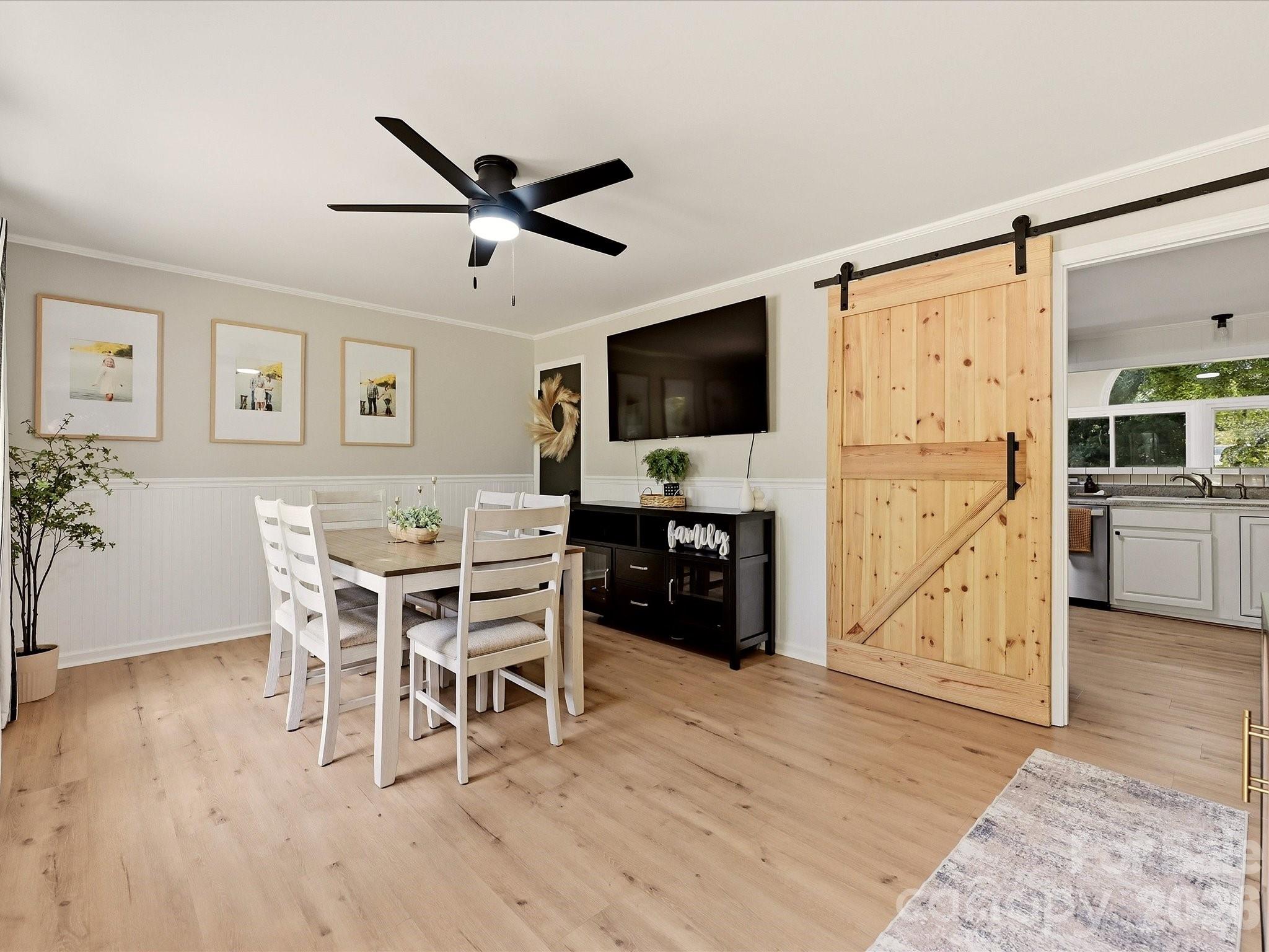 513 Paradise Circle