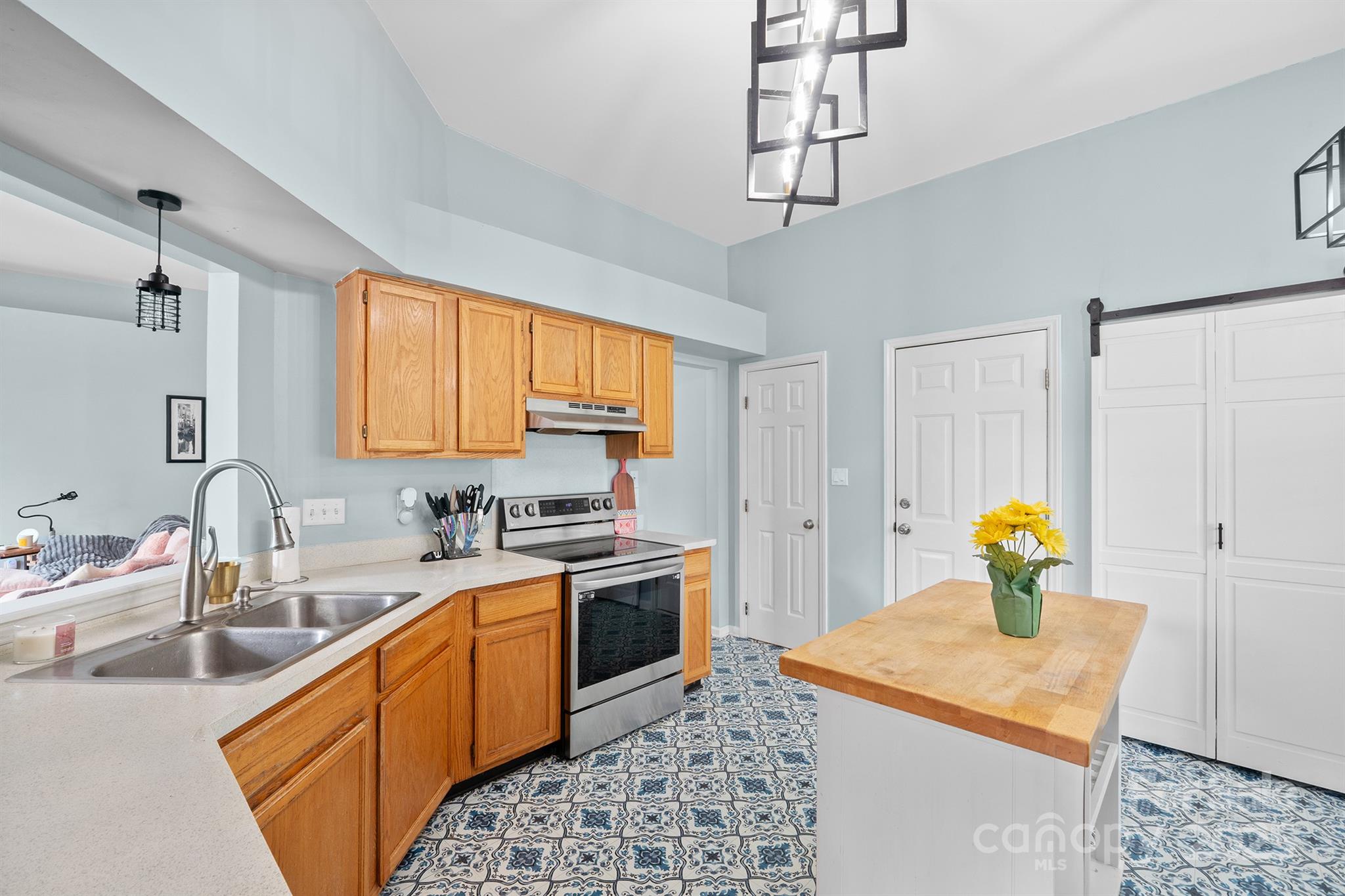 Planters Row - Residential