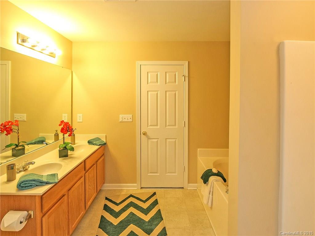 Wesley Oaks - Residential