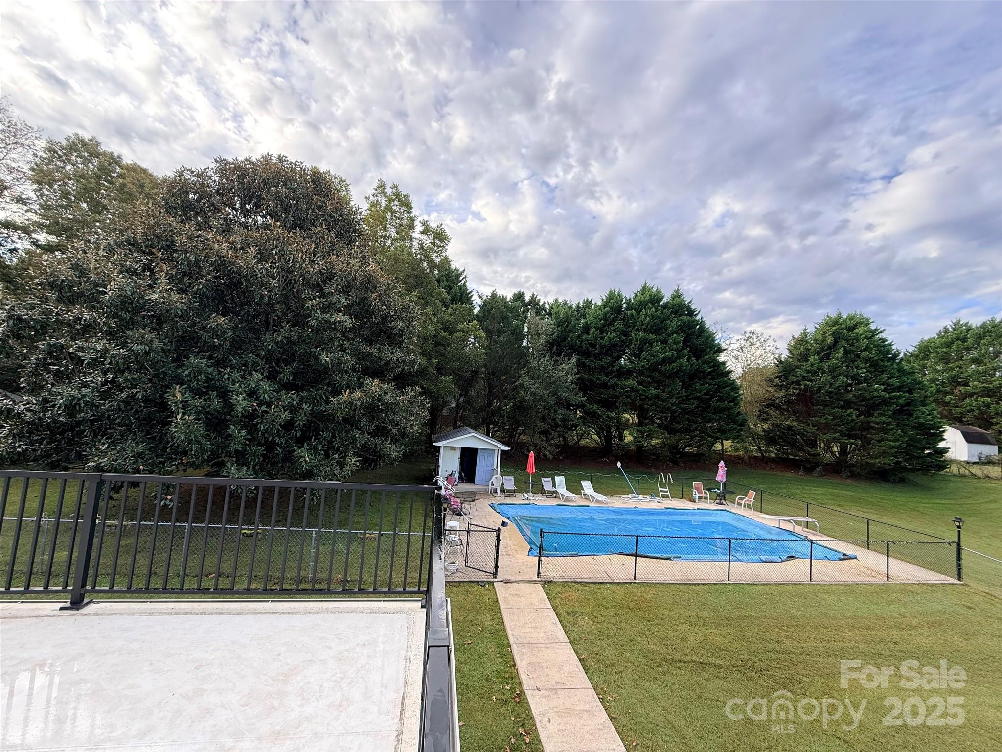 2534 44th Avenue NE