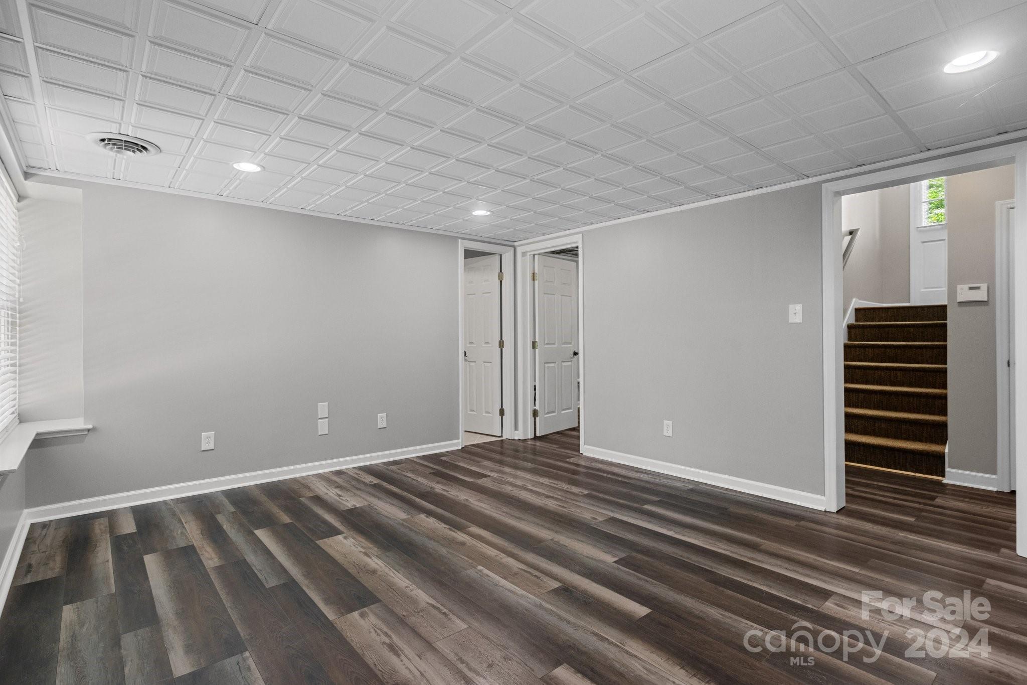 Vienna Acres - Residential