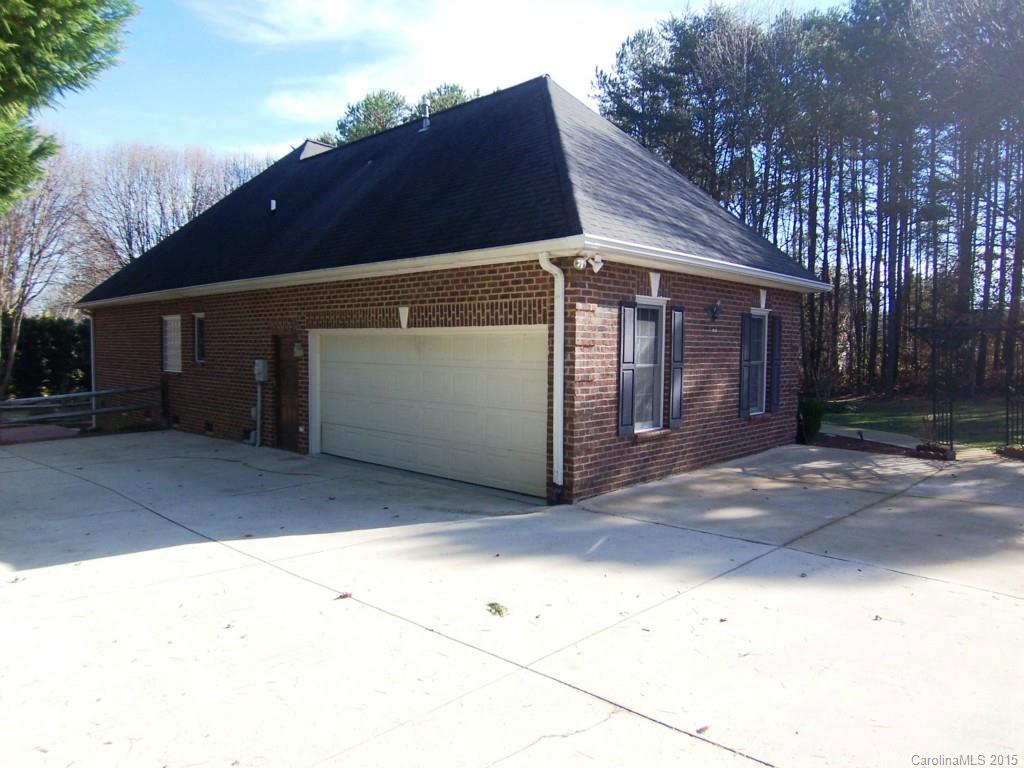 Country Club Shores - Residential