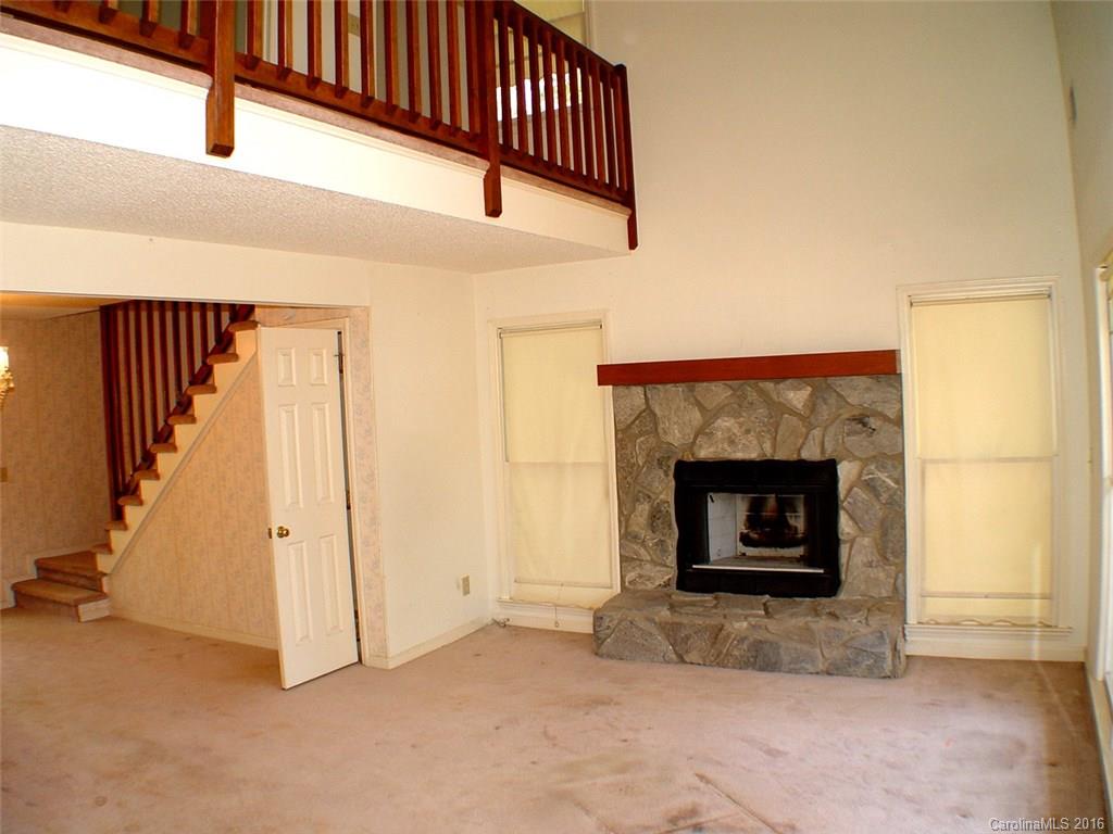 Tega Cay - Residential