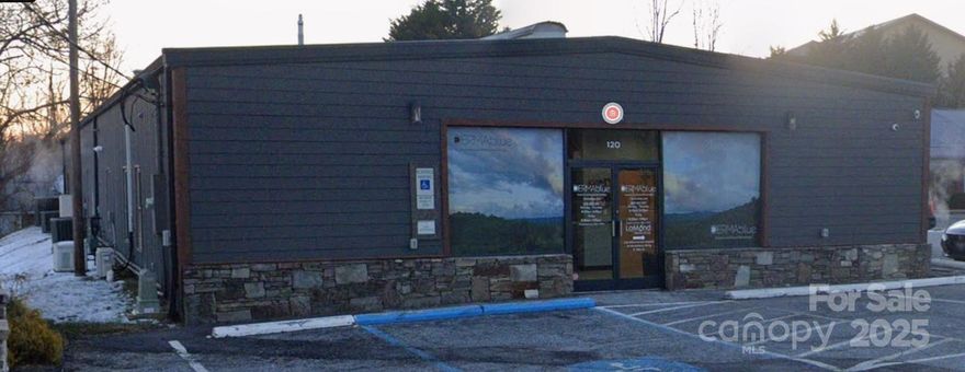 Currently a medical office building in Hendersonville with tenant moving out by July of 2026.  5,520/sf flex building with a front door, roll-up door and approximately 17-18 parking spaces.  Great Flex Space with many possible uses.  This is a Must See Space.