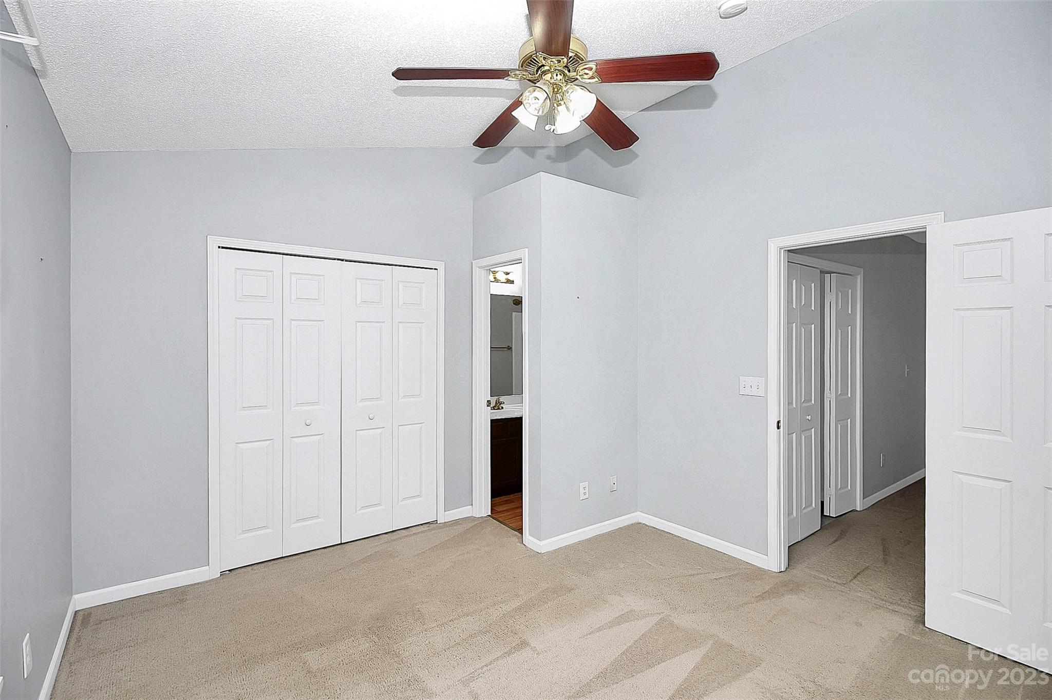 The Townes at River Crossing - Residential