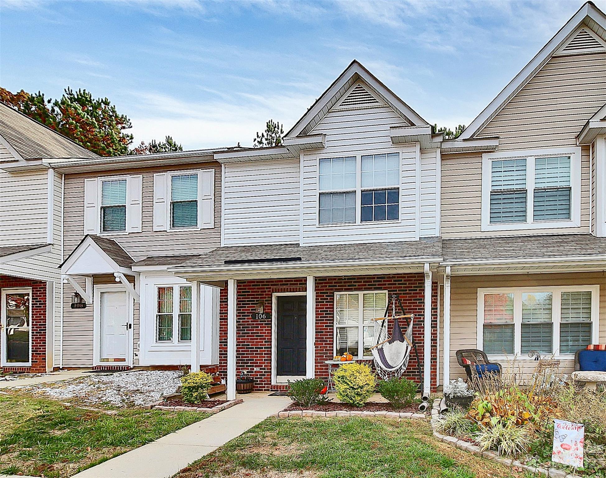 The Townes at River Crossing - Residential