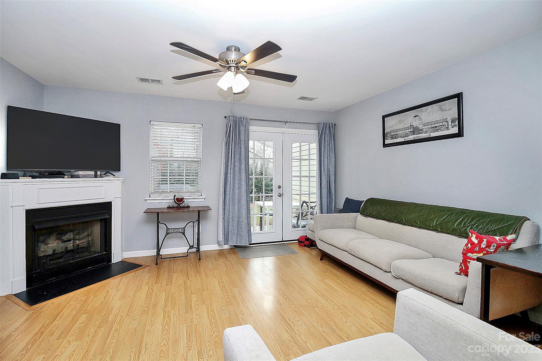 The Townes at River Crossing - Residential