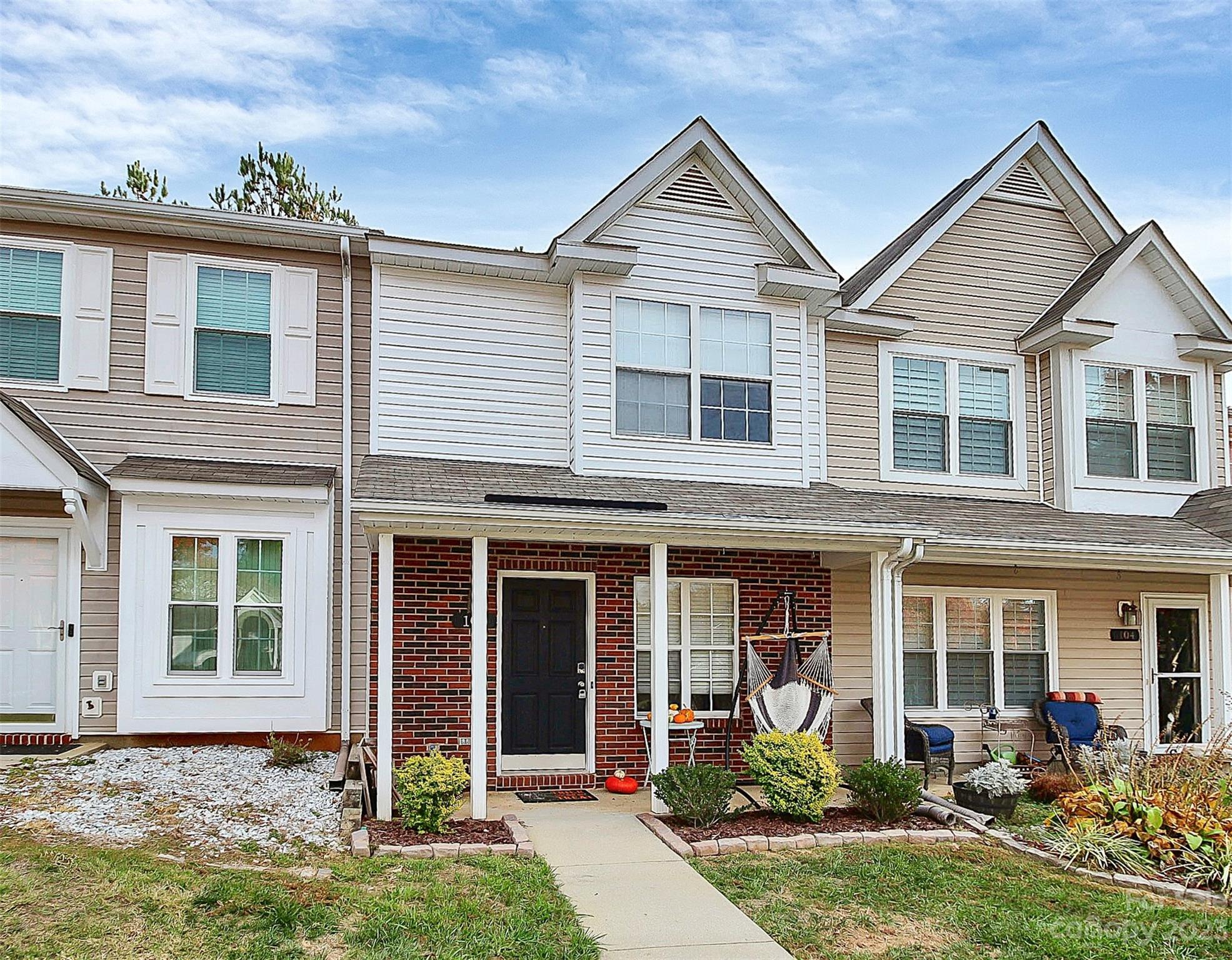 The Townes at River Crossing - Residential