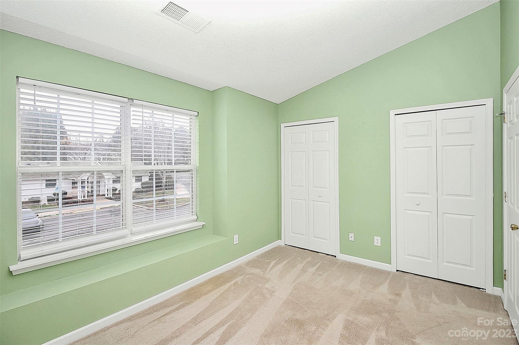 The Townes at River Crossing - Residential