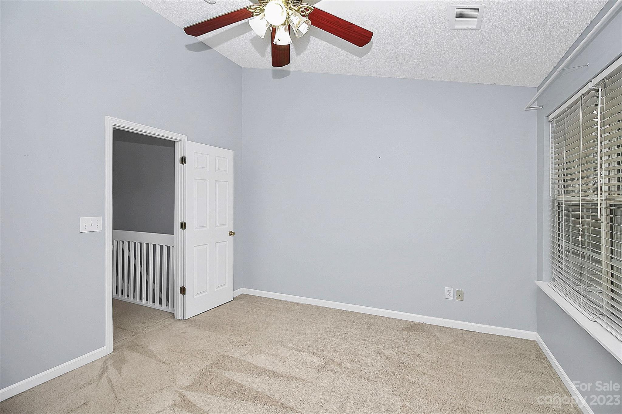 The Townes at River Crossing - Residential