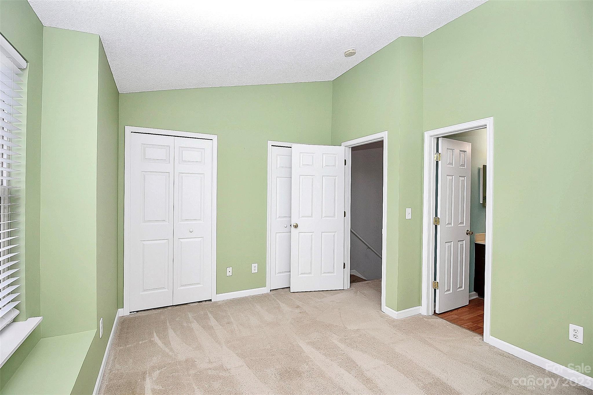 The Townes at River Crossing - Residential