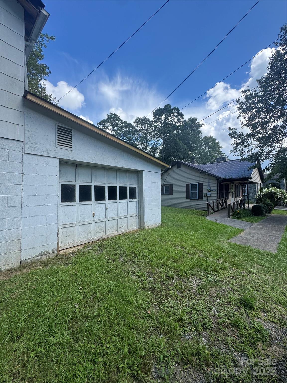 652 Cranberry Street
