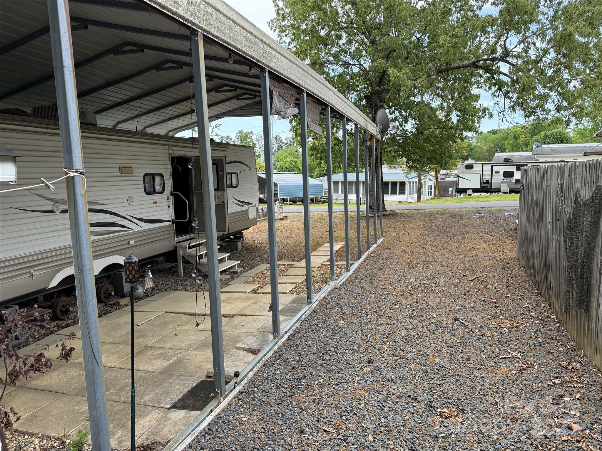 Twin Harbor - Residential