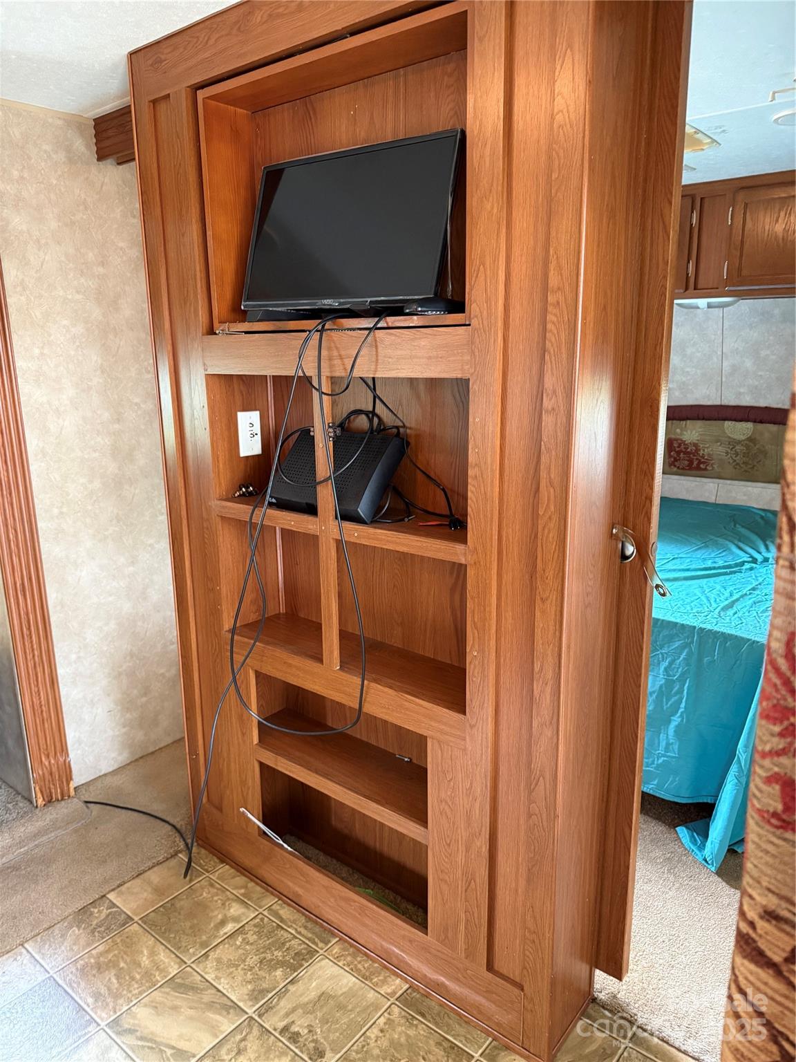 Twin Harbor - Residential