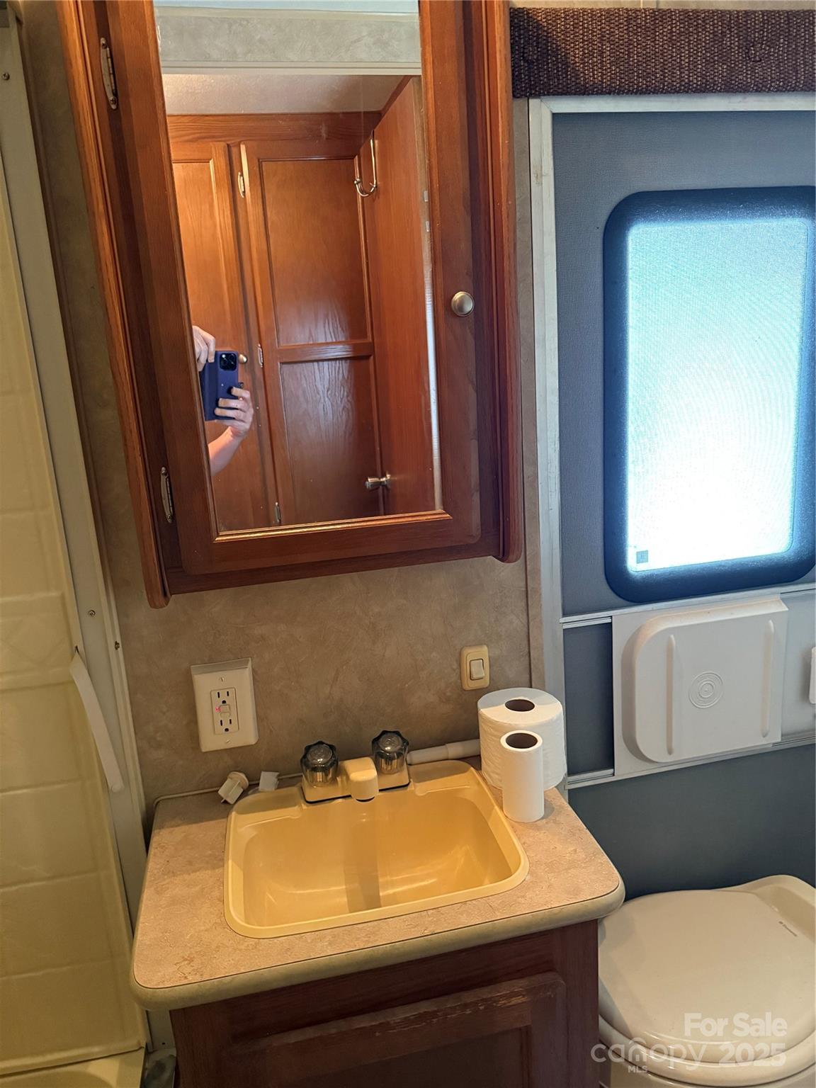 Twin Harbor - Residential