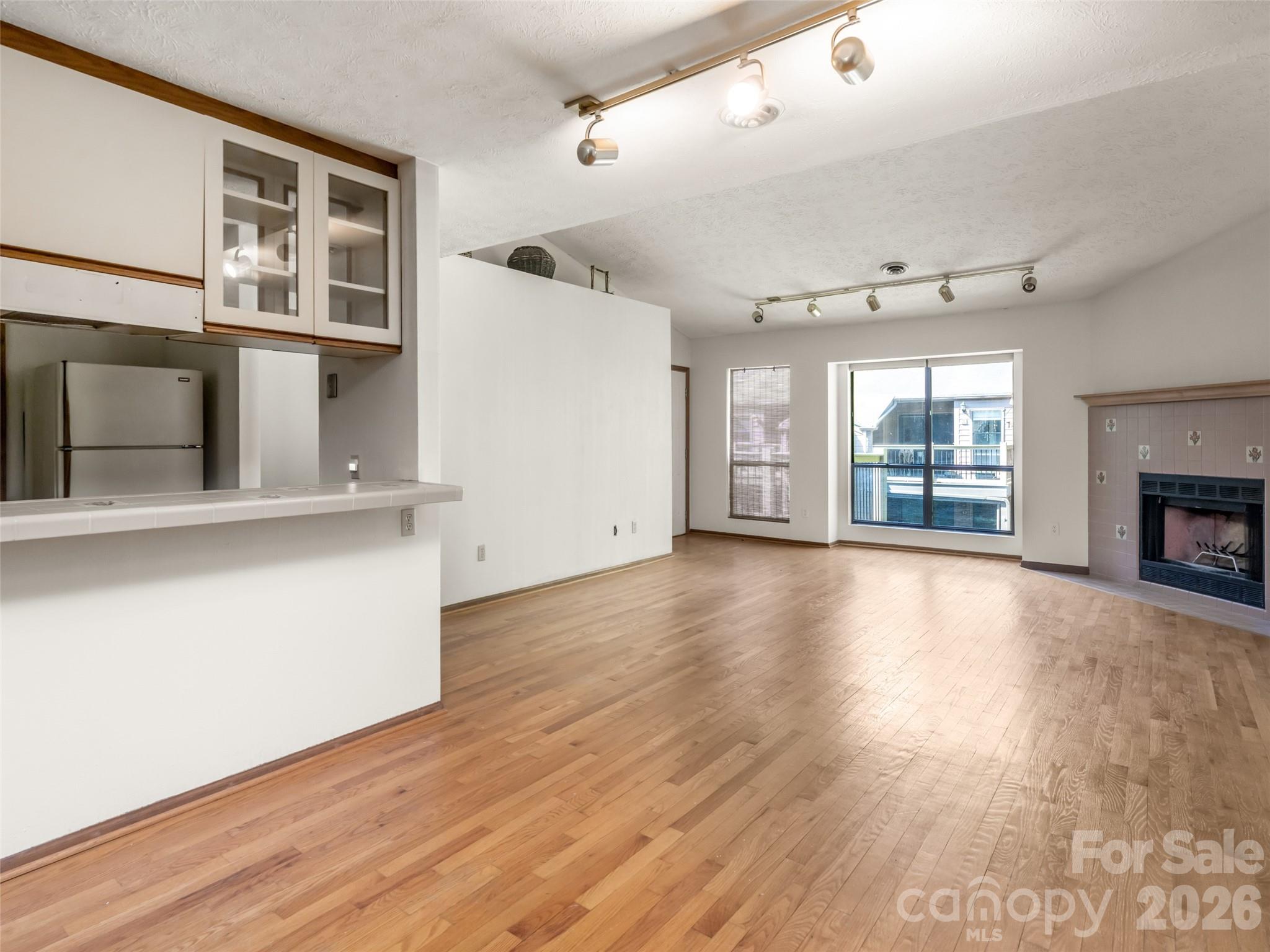Ravencroft Condominiums - Residential