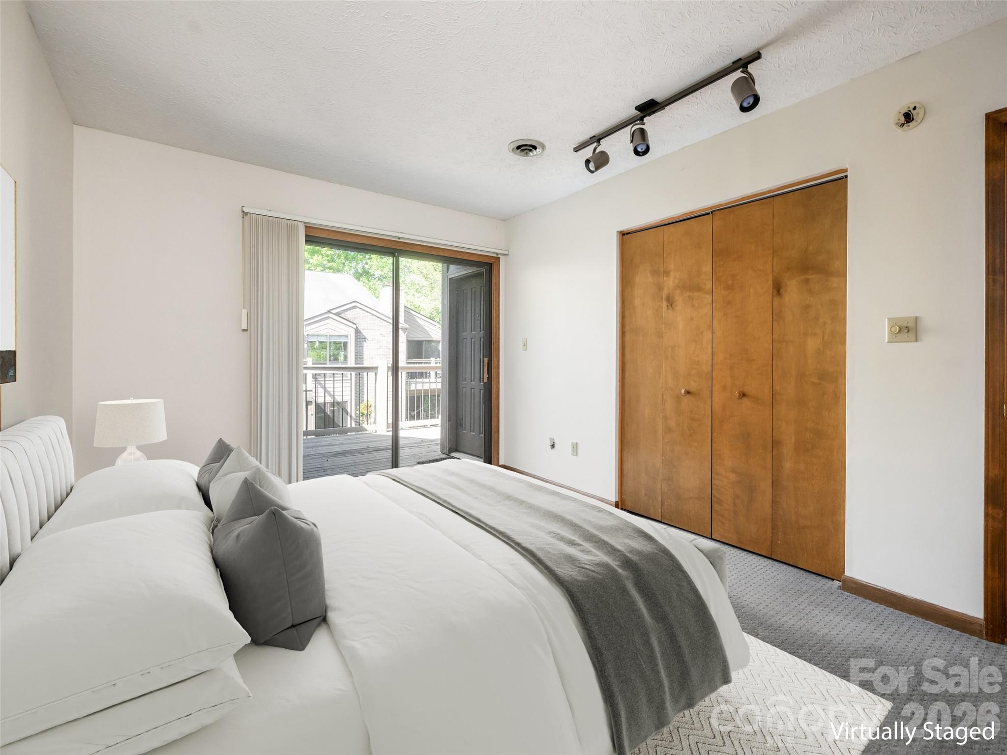 Ravencroft Condominiums - Residential