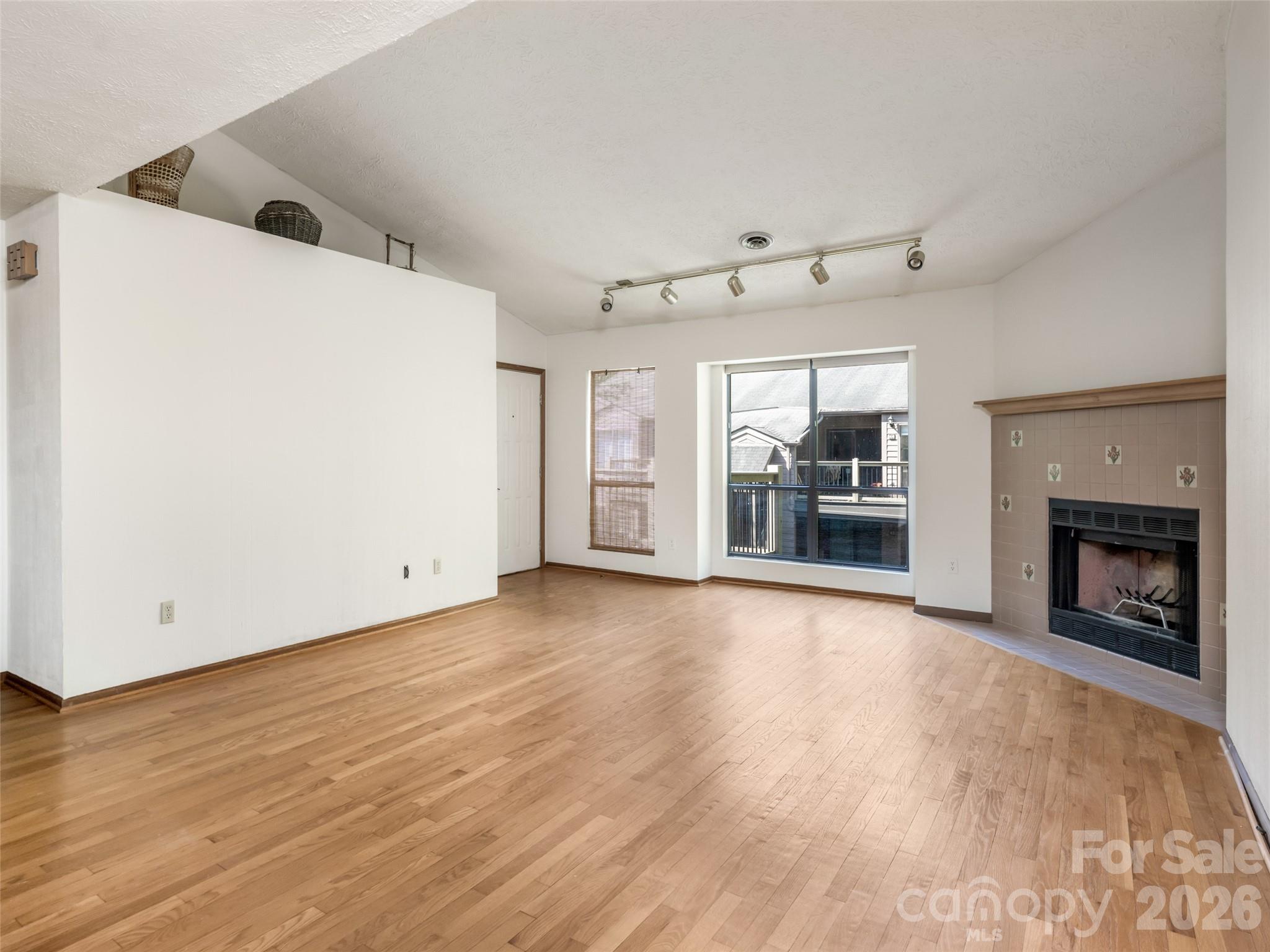 Ravencroft Condominiums - Residential