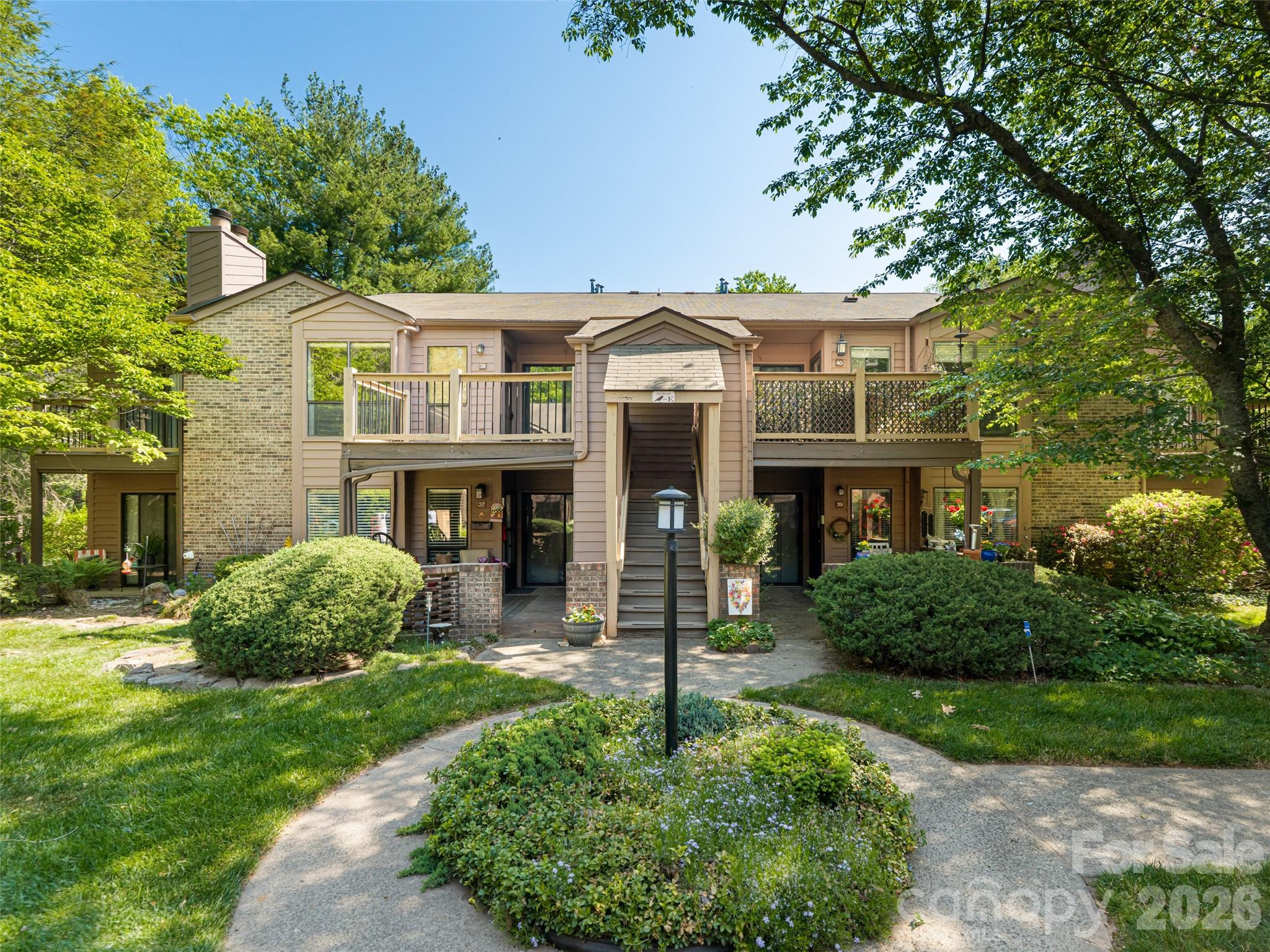 Ravencroft Condominiums - Residential