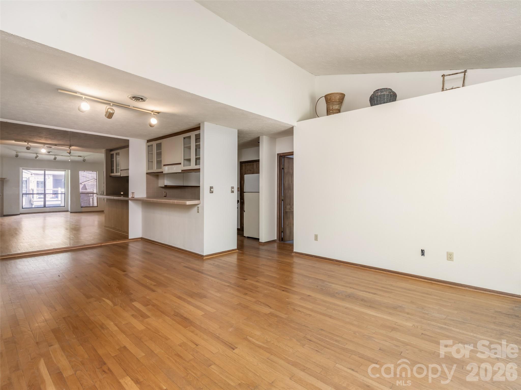 Ravencroft Condominiums - Residential
