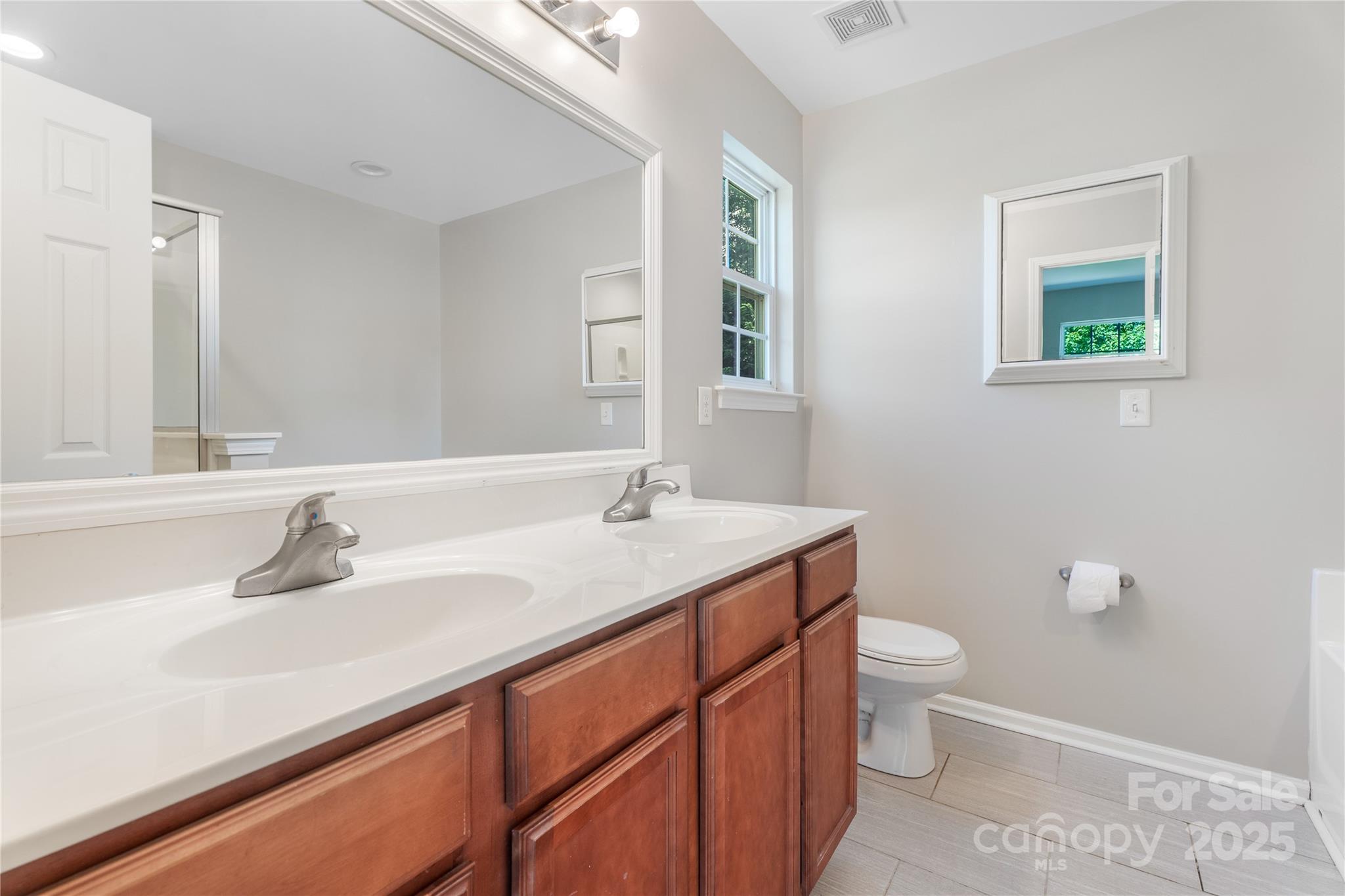 Jones Branch - Residential