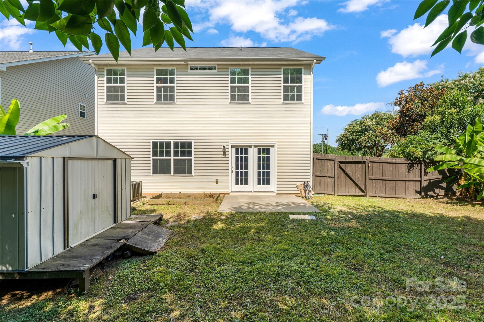 Jones Branch - Residential