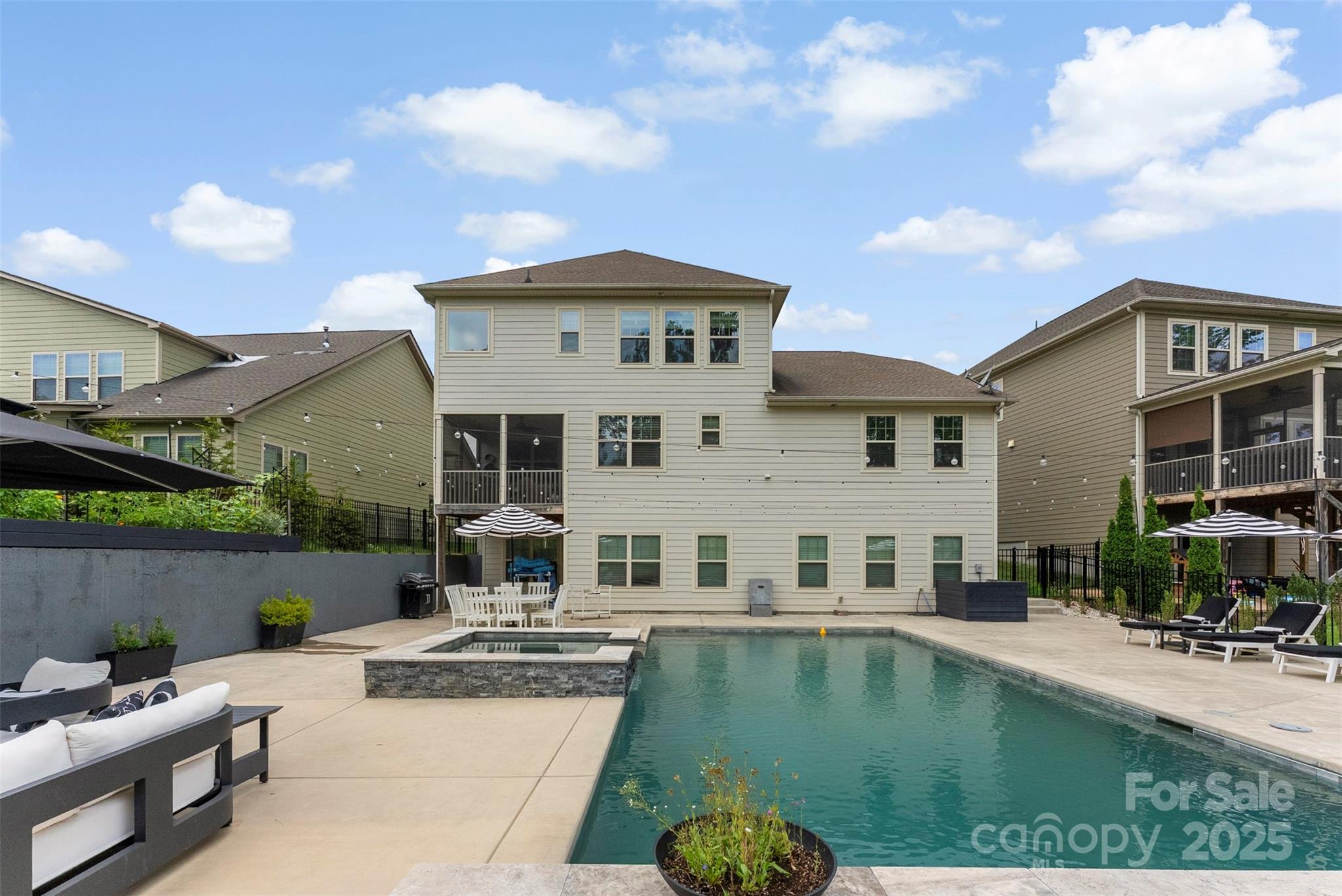 17514 Julees Walk Lane