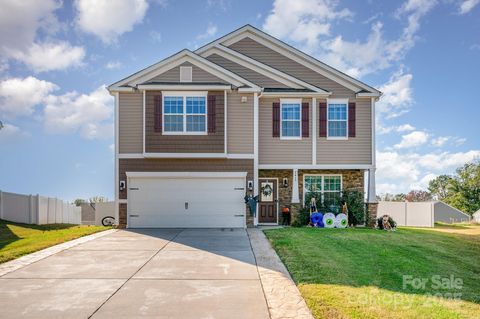 7415 Foxgate Circle Charlotte NC 28215