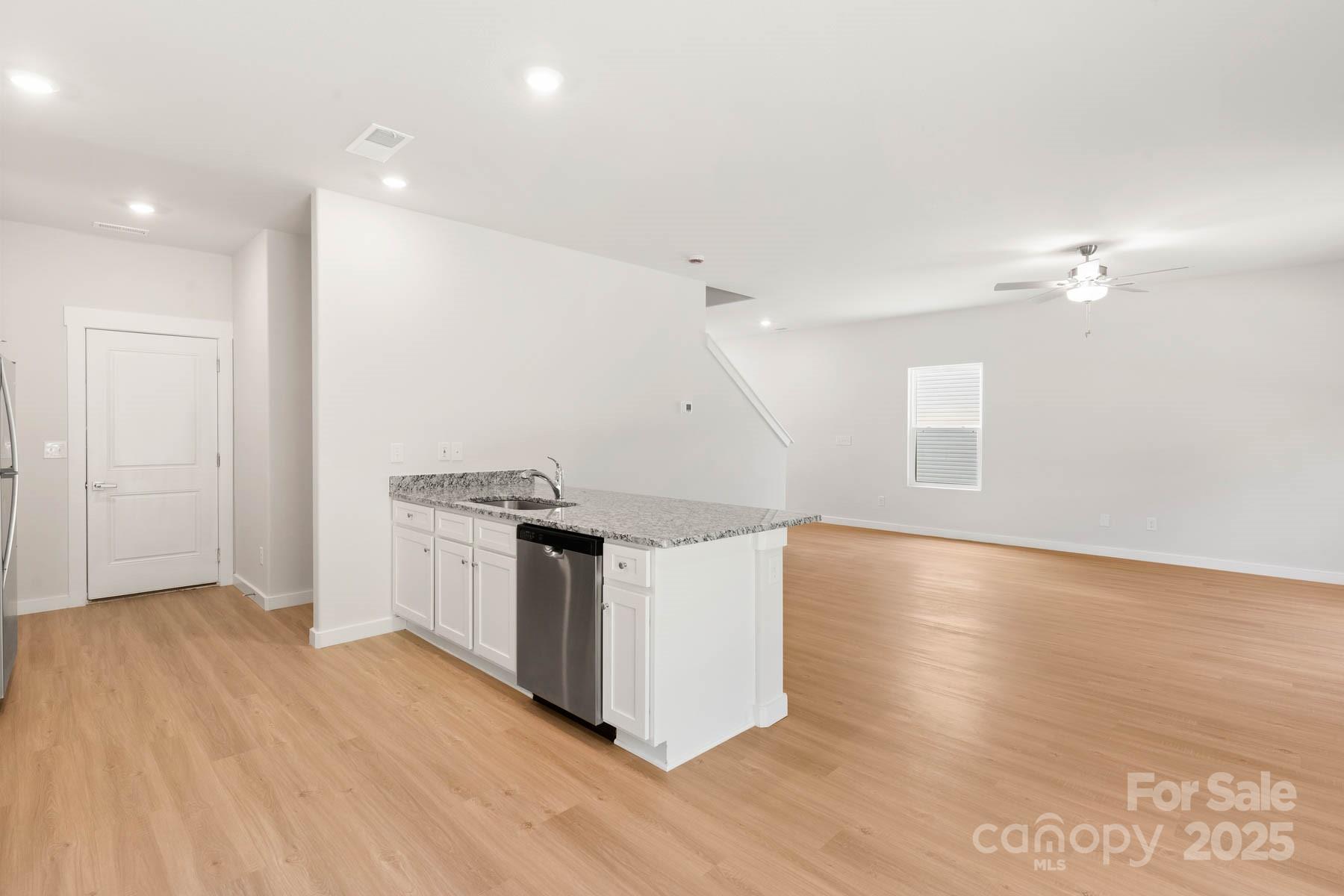 1564 Doran Terrace