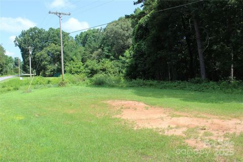 Photo of 7220 Little Mountain Road, Sherrills Ford, NC 28673 (MLS # 4280423)