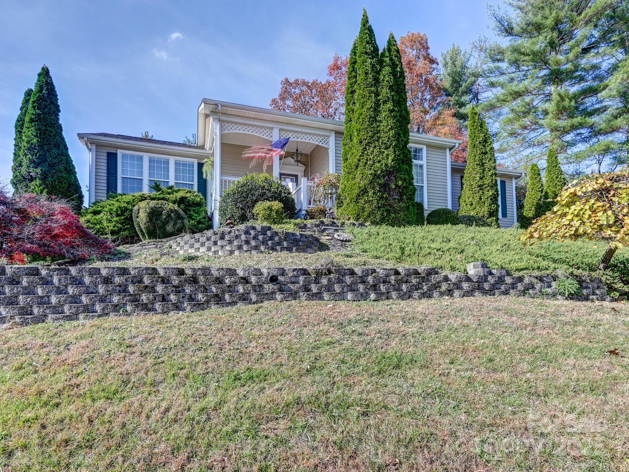 21 Old Applewood Lane