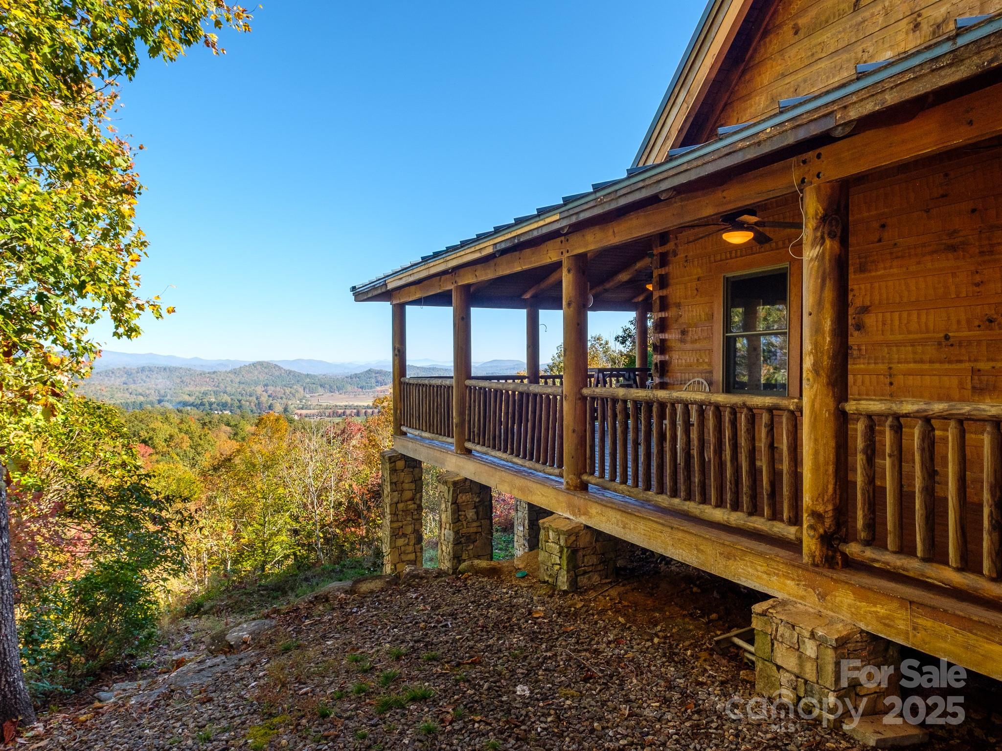 212 Jayhawk Lane