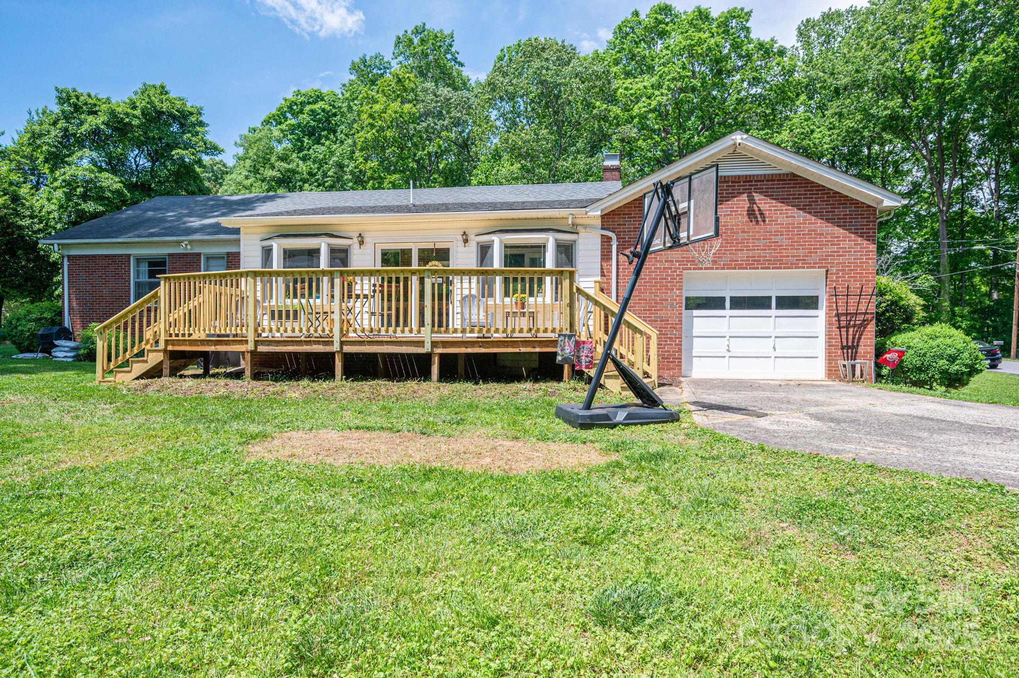 Conover, North Carolina 28613, United States, 3 Bedrooms Bedrooms, ,2 BathroomsBathrooms,Residential,Active,118490