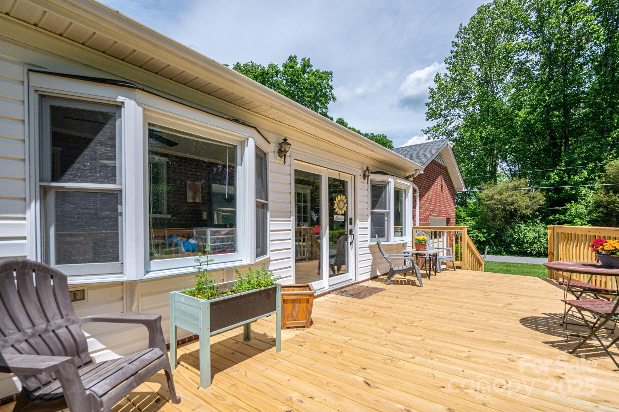 Conover, North Carolina 28613, United States, 3 Bedrooms Bedrooms, ,2 BathroomsBathrooms,Residential,Active,118490