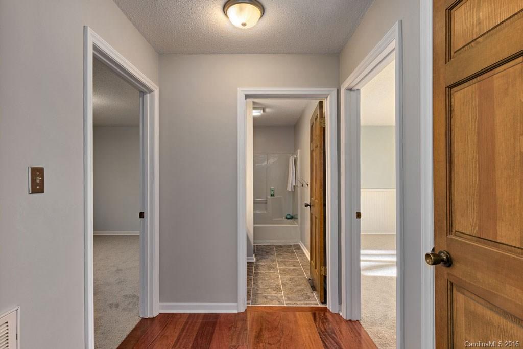 Hickory Hills - Residential