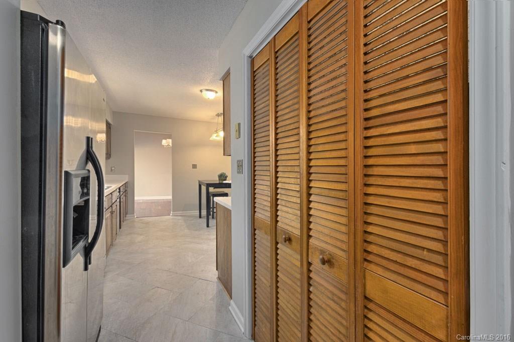 Hickory Hills - Residential