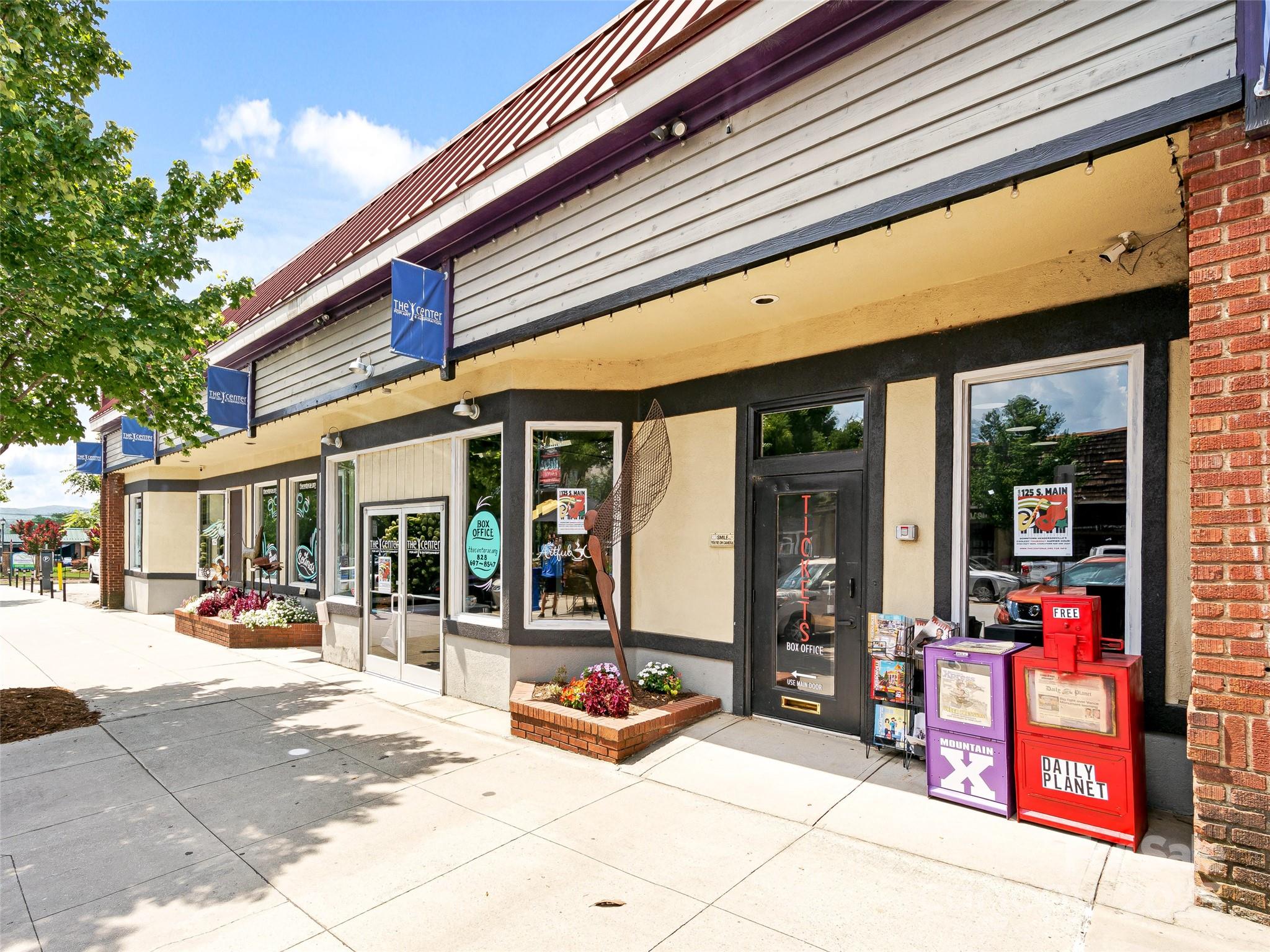 125 & 127 S Main Street