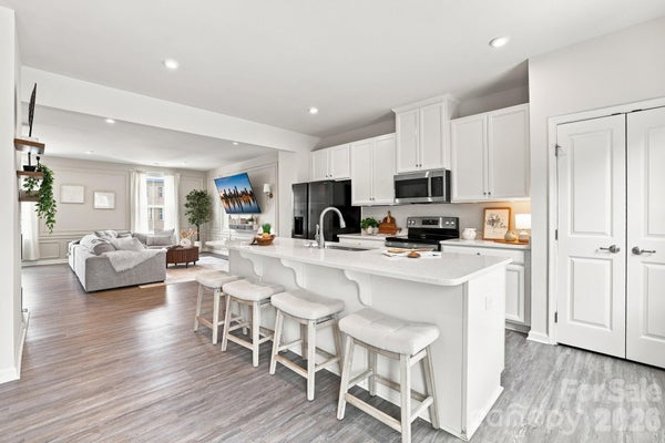 2595 GRANTHAM PLACE DR # 111, FORT MILL, SC 29715 - Image 0116d76cc4e20ec32722165abbd59d64/941968552