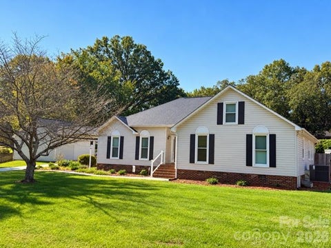 Photo of 2403 Berkshire Drive, Salisbury, NC 28146 (MLS # 4434481)