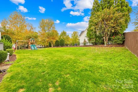 A home in Huntersville