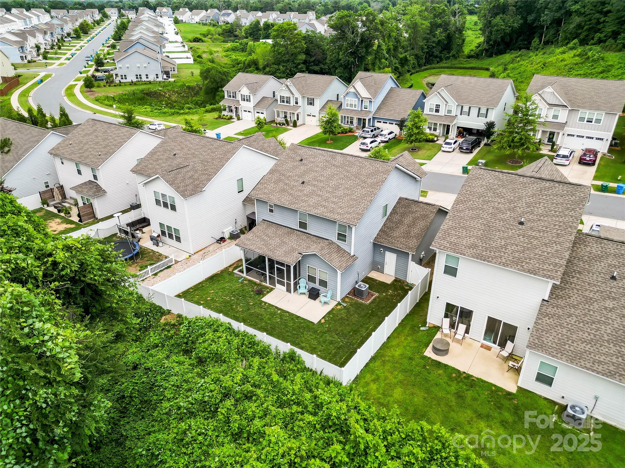 5069 Thomasville Drive
