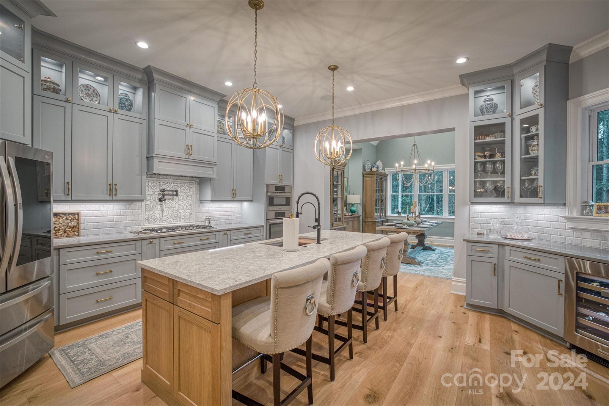 Paradise Harbor - Residential