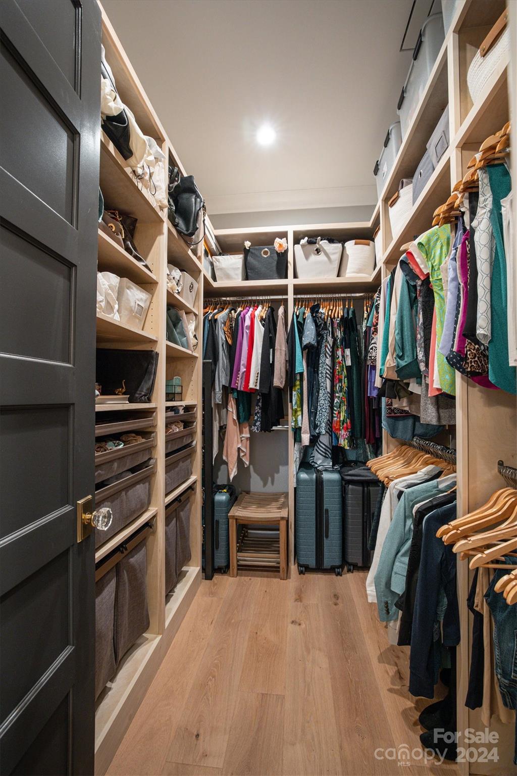 Paradise Harbor - Residential